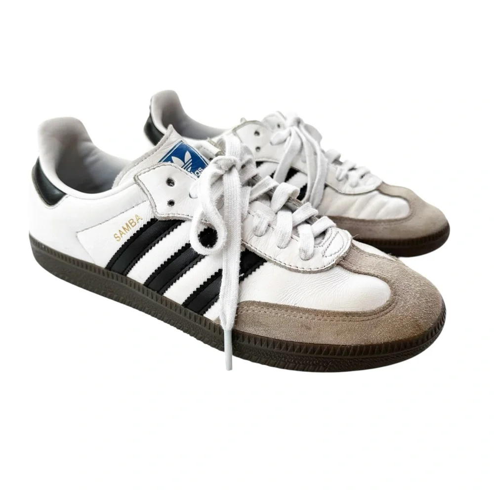 adidas Originals Samba OG Women’s Retro Leather Sneaker White and Black Size 7